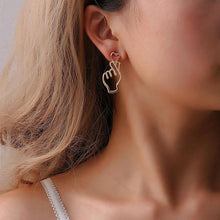 Load image into Gallery viewer, Gestures Dangle Earring